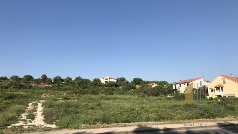 LAND IDEAL FOR BUILDING RESIDENTIAL BUILDING, ZADAR!