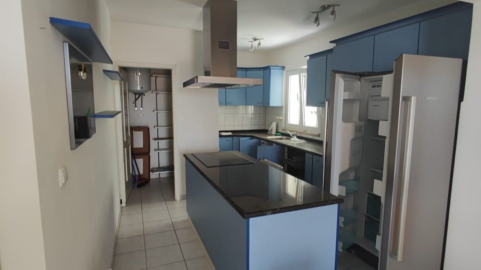 Casa, 180 m2, Vendita, Okrug - Okrug Gornji