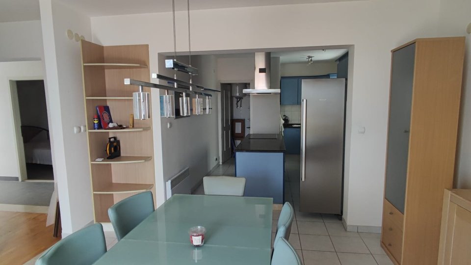 Casa, 180 m2, Vendita, Okrug - Okrug Gornji