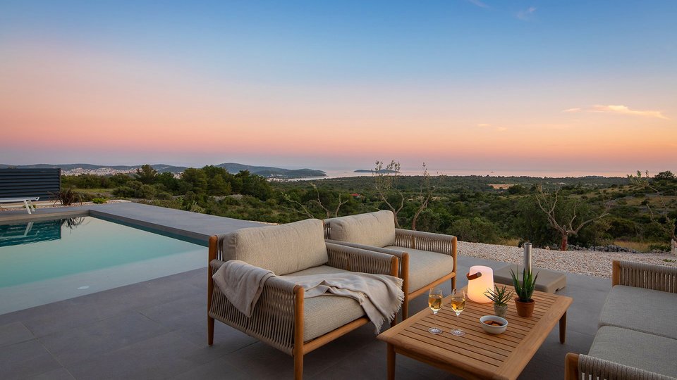 Paradiesoase in Rogoznica: Luxuriöse Steinvillen mit unglaublichem Blick auf das Meer!