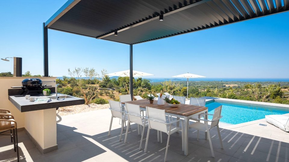 Paradiesoase in Rogoznica: Luxuriöse Steinvillen mit unglaublichem Blick auf das Meer!