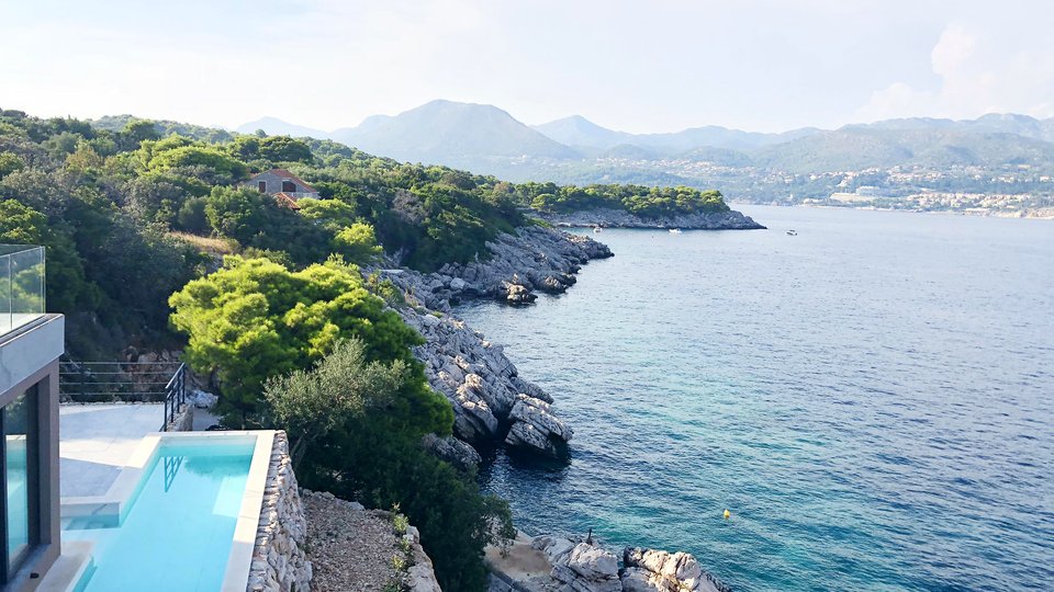 Zwei Luxusvillen in exklusiver Lage am Meer auf der Insel Koločep in der Nähe von Dubrovnik!