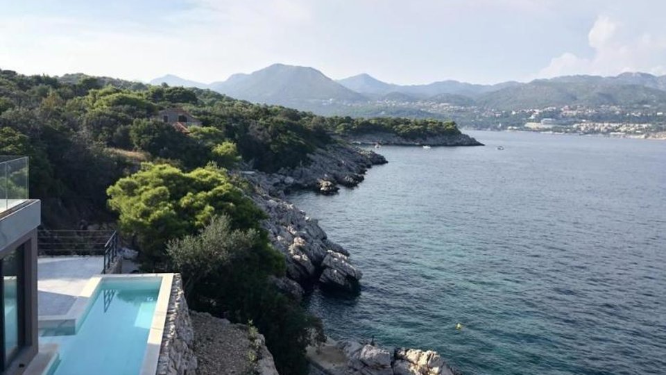 Zwei Luxusvillen in exklusiver Lage am Meer auf der Insel Koločep in der Nähe von Dubrovnik!