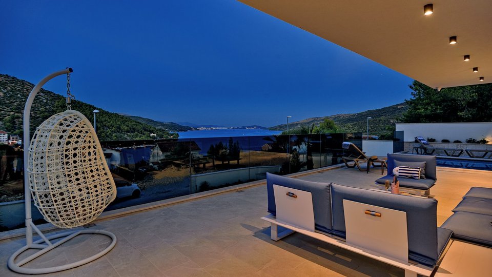 Luxury villa with panoramic sea view near Trogir!