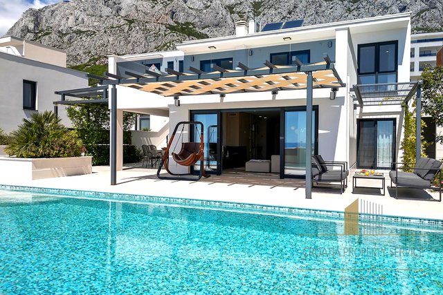 New luxury villa with open sea view in Makarska!