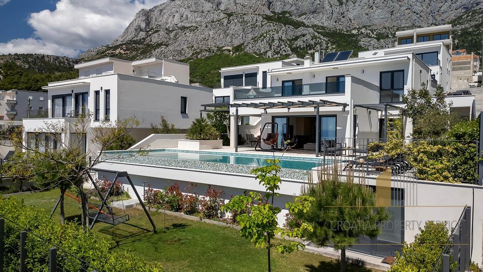 New luxury villa with open sea view in Makarska!