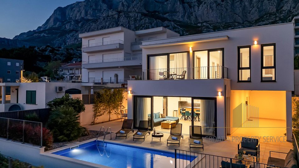 New luxury villa with open sea view in Makarska!