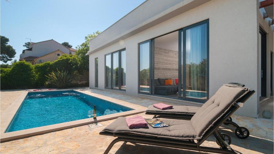 Modern villa with pool, first row to the beach on the island of Brač!