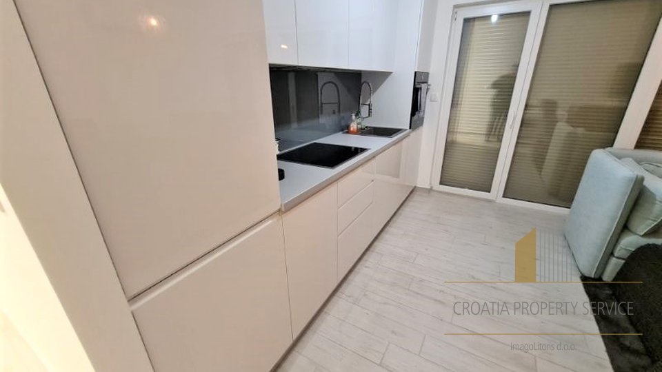 Appartamento, 80 m2, Vendita, Tučepi