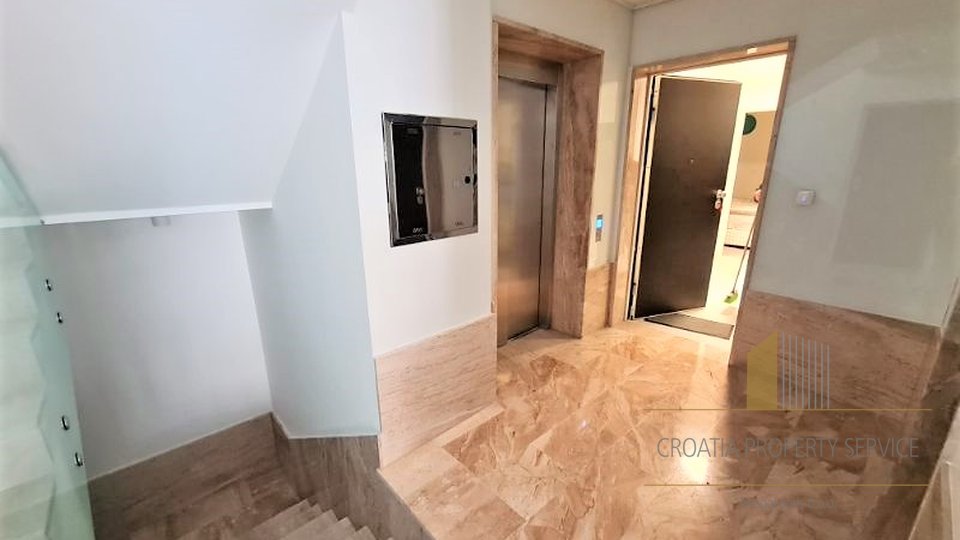 Appartamento, 80 m2, Vendita, Tučepi