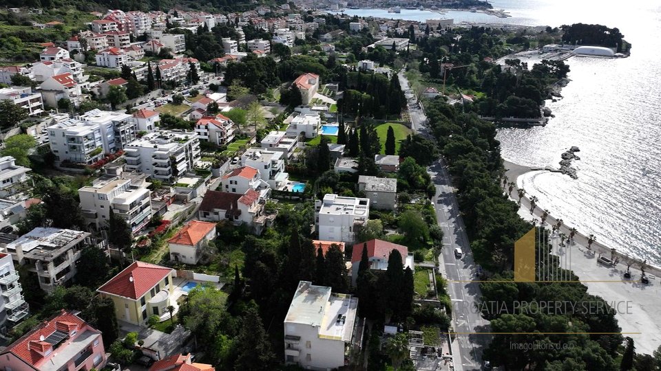 Luksuzni stanovanje v elitnem okrožju, 100 m od plaže - Split!