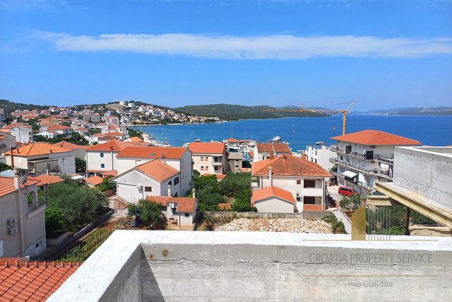 Apartment with a sea view in a new building 150 m from the sea on the island of Čiovo!