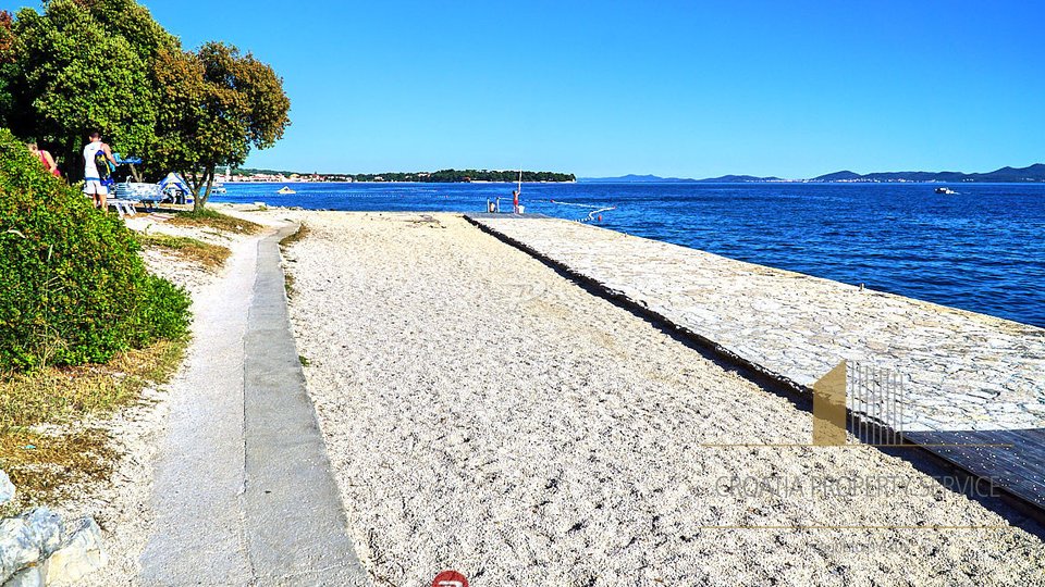 Čudovita apartmajska hiša 60 m od plaže v bližini Zadra!