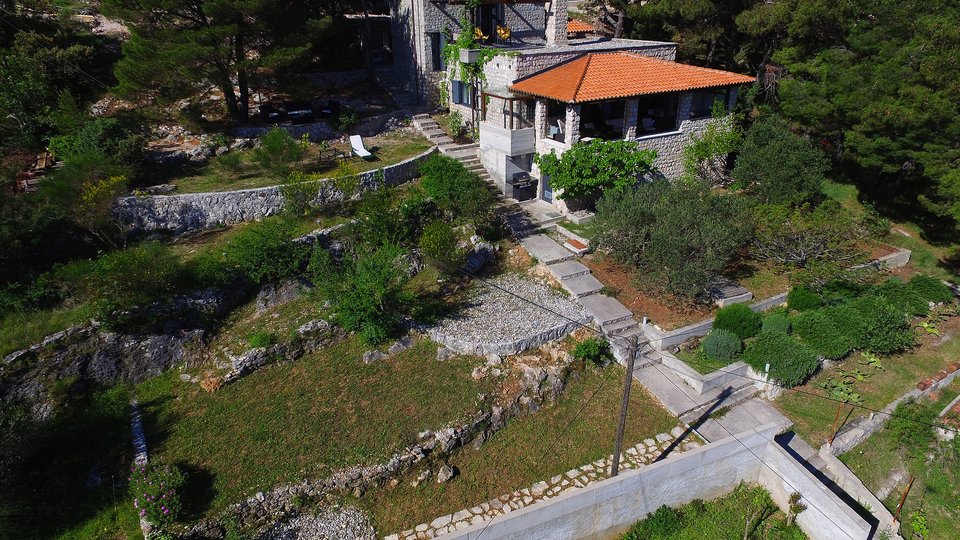 Beautiful stone villa 40 m from the beach on the island of Zlarin!