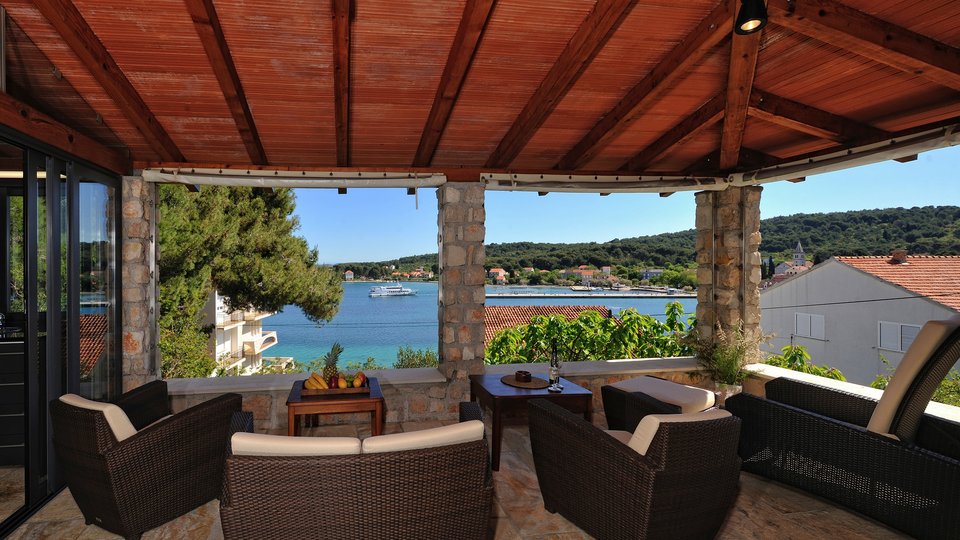 Beautiful stone villa 40 m from the beach on the island of Zlarin!