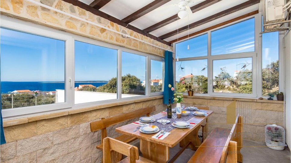 Charming holiday home with a panoramic sea view on the island of Pag!