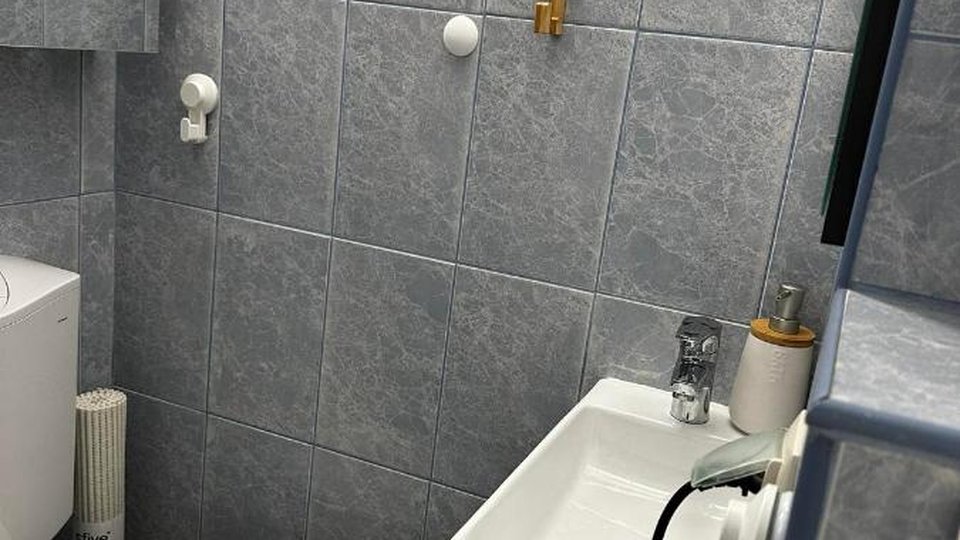 Predivna apartmanska vila na s pogledom na more na otoku Čiovu!