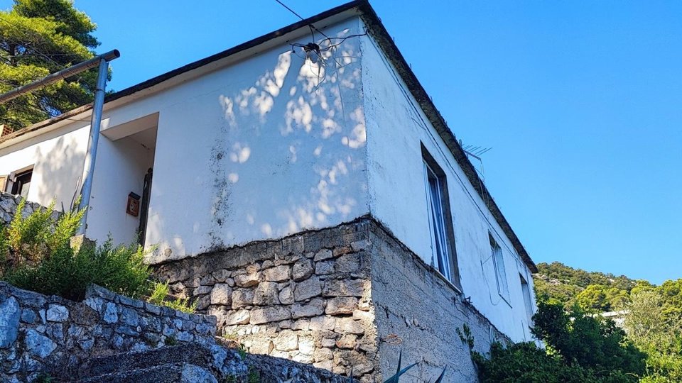 House for adaptation with great potential, first row by the sea - Mljet!