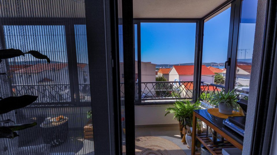 Schöne moderne Wohnung mit Meerblick in Trogir!