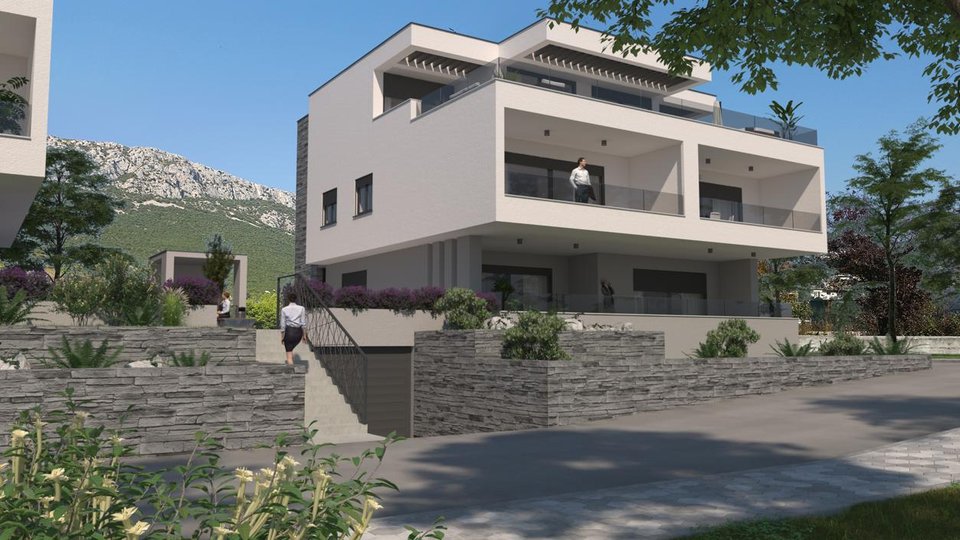 A spacious apartment with a garden in a luxurious new building - Kaštela!