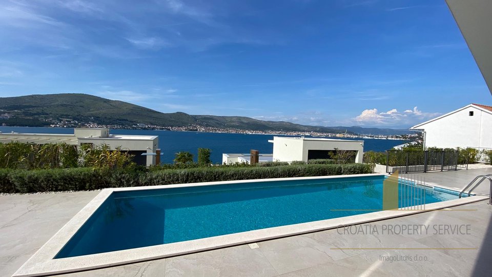New luxury villa second row by the sea on the island of Čiovo!
