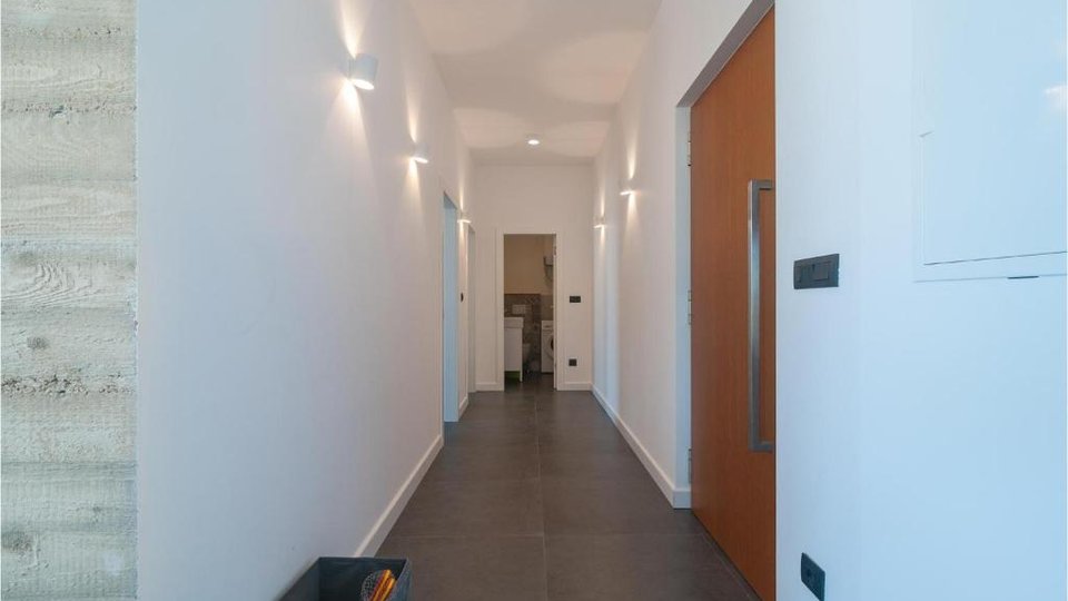 Casa, 700 m2, Vendita, Sutivan