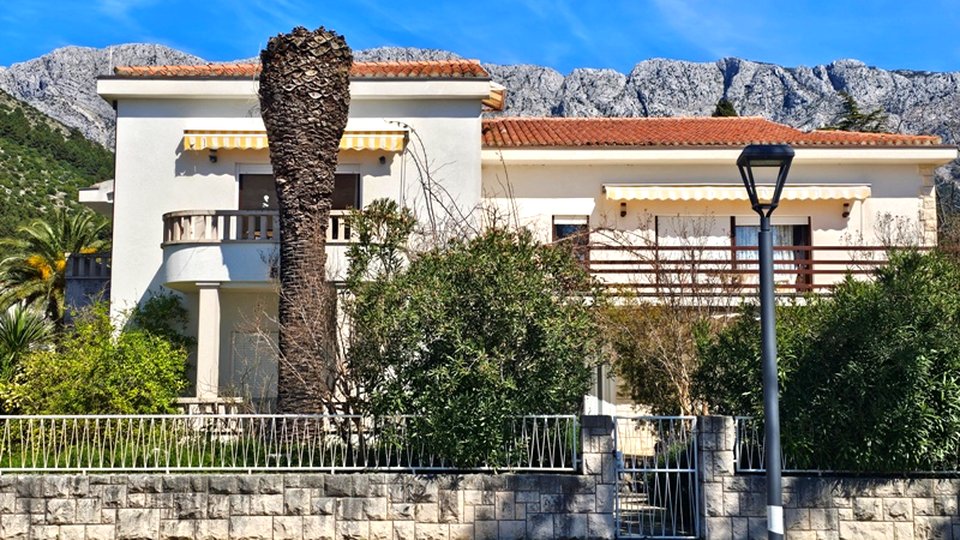 Beautiful house on the first row by the sea in Zaostrog, Makarska Riviera!