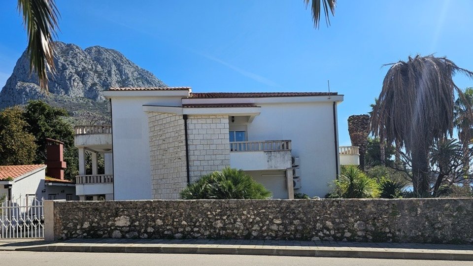 Wunderschönes Haus in der ersten Reihe am Meer in Zaostrog, Makarska Riviera!