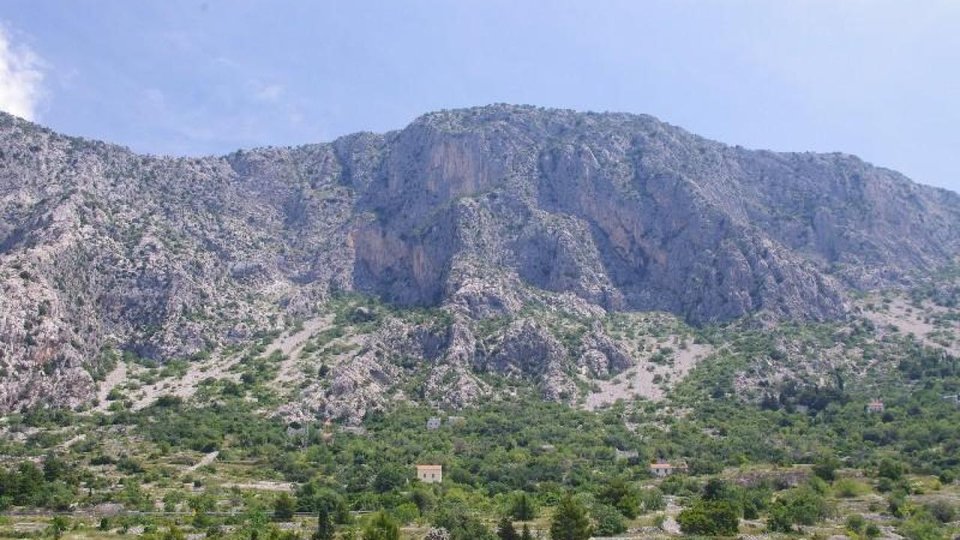 Apartmanska kuća na Makarskoj rivijeri - prvi red do mora!