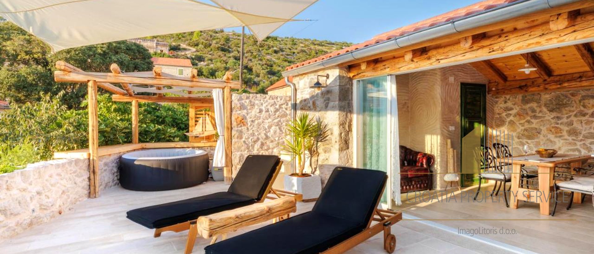 Beautiful stone house for vacation on the island of Hvar!