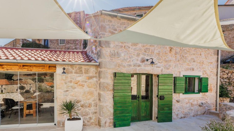 Beautiful stone house for vacation on the island of Hvar!