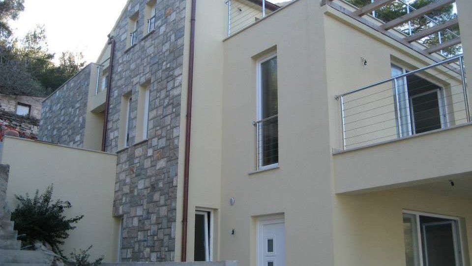 Casa, 358 m2, Vendita, Blato