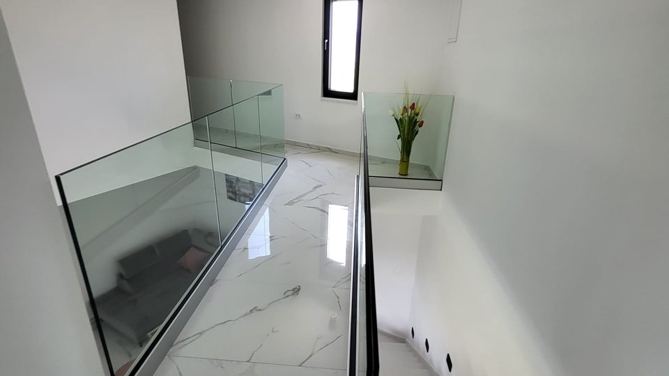 Casa, 202 m2, Vendita, Privlaka