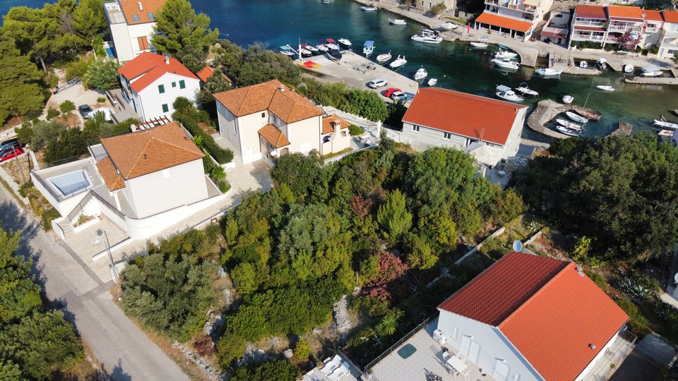 Extraordinary building plot 2nd row to the sea on the island of Korčula!