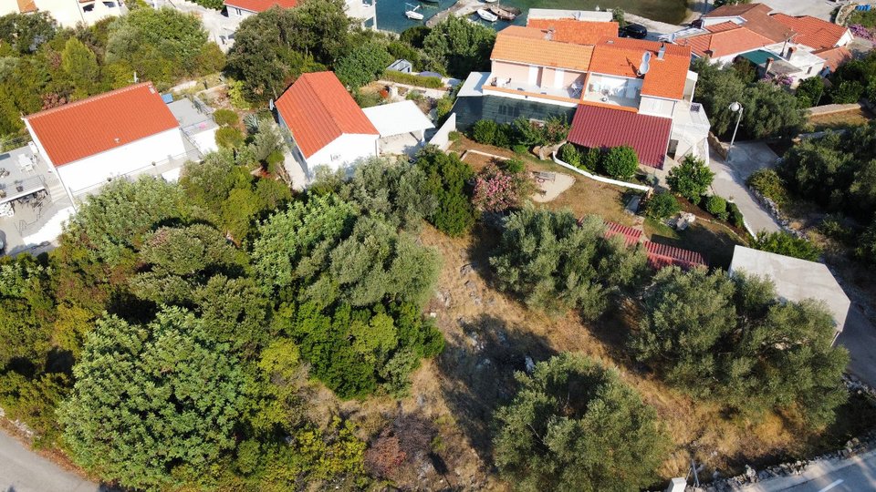 Building plot 60 m to the sea on the island of Korčula!