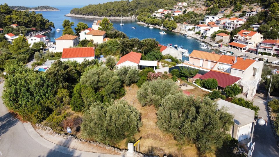 Baugrundstück 60 m zum Meer auf der Insel Korčula!