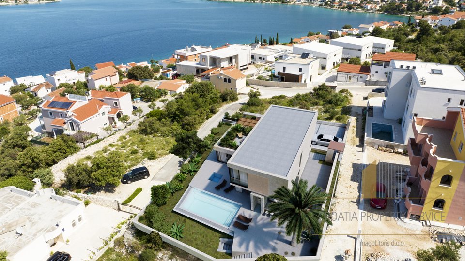 New luxury villa 170 m from the sea - Ražanj!