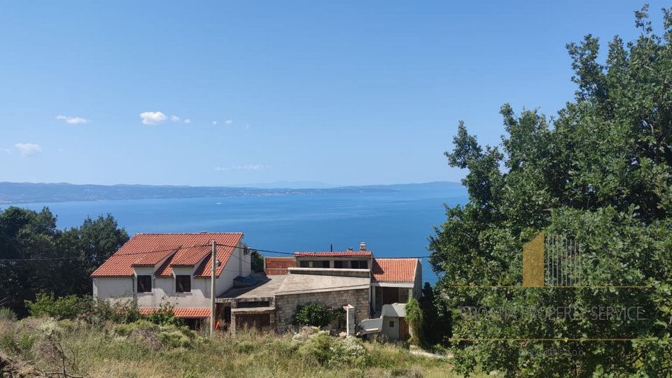 A unique opportunity: a house with a sea view in the vicinity of Split!