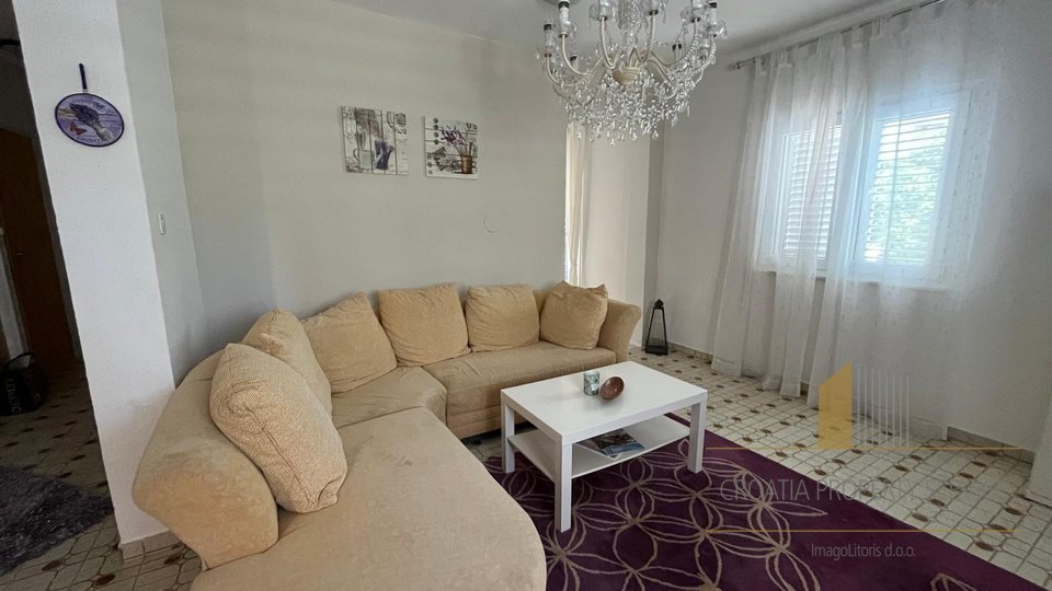 Beautiful apartment house only 200 meters from the sea - Gornji Karin!