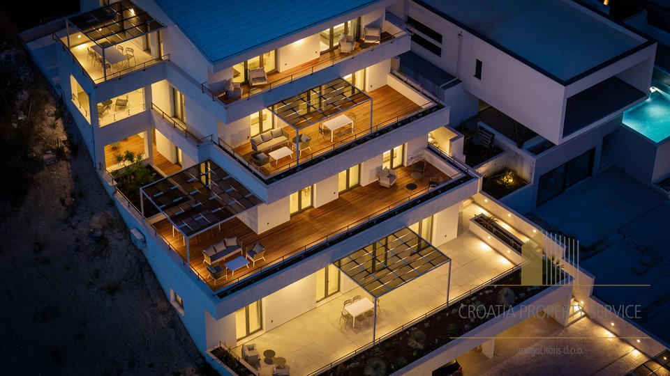 Luxury  5* apartment villa with sea view  in the vicinity of Split!