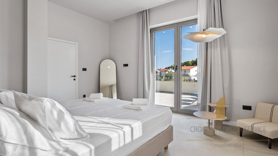 Luxuriöse Apartmentvilla mit Meerblick in der Nähe von Split!