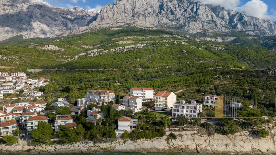 Atraktivno stanovanje v novi stavbi, druga vrsta od morja na Makarski rivieri!