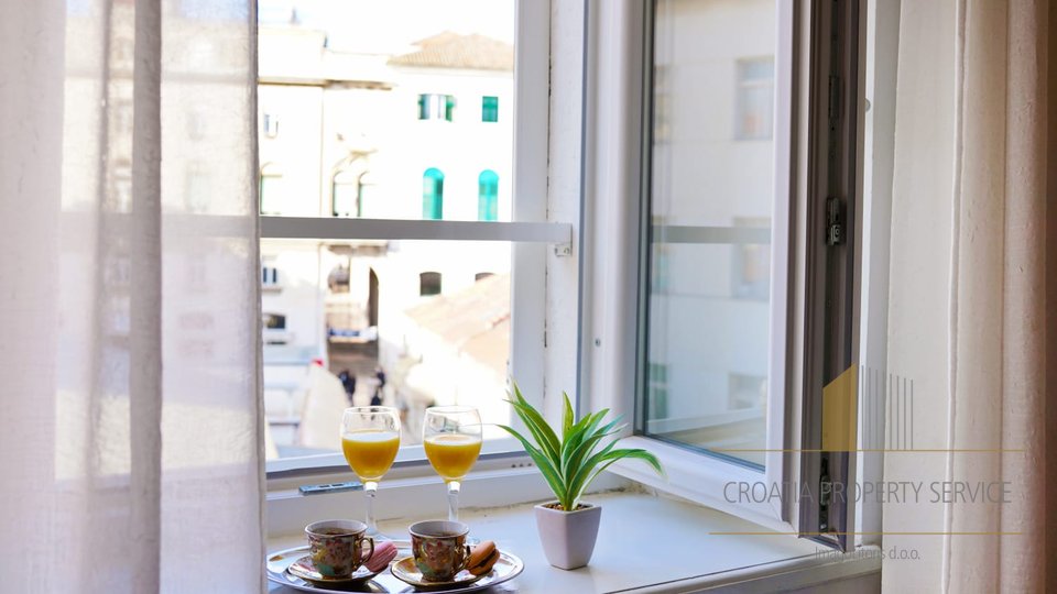 A wonderful three-story apartment of 105 m2 in the heart of Split - An extraordinary investment opportunity!