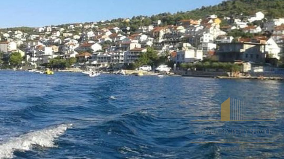 Wunderschönes Apartmenthaus mit freiem Blick auf das Meer auf der Insel Čiovo!