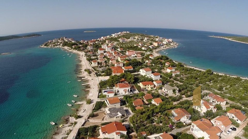 Očarljiva počitniška hiša 80 m od plaže v Sevidu!