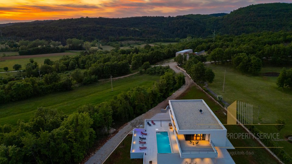 Luxury villa with 5*, spacious grounds, and a private pool in the heart of Istria!