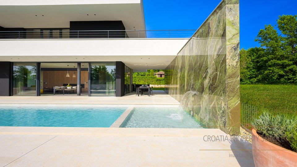 Luxury villa with 5*, spacious grounds, and a private pool in the heart of Istria!