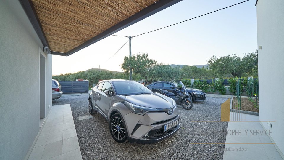 Luxuriöses einstöckiges Haus mit wunderschönem Blick auf das Meer in Kaštela!