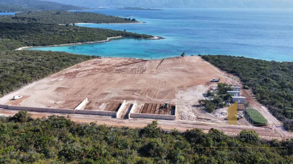 Großes Anwesen, erste Reihe am Meer auf der Halbinsel Pelješac!