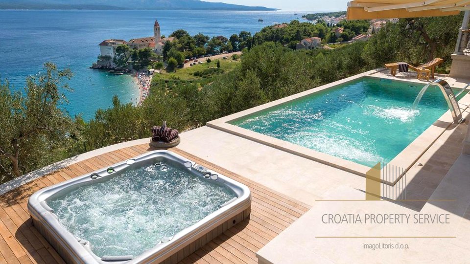 Exclusive villa just 100 meters from the beach in Bol, island of Brač!